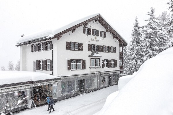 Belmont_Arosa_Winter1