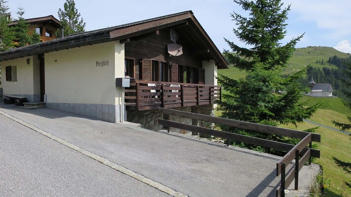 Ferienwohnung-Chalet-Bergblick-Arosa-Hauptbild-e15