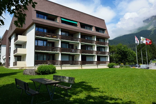 Aussenansicht_Sommer