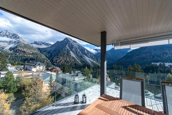 Terrasse mit Südost Aussicht | © Arosa Exklusiv
