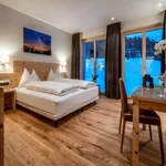 Photo of Suite, shower and bath tub, north