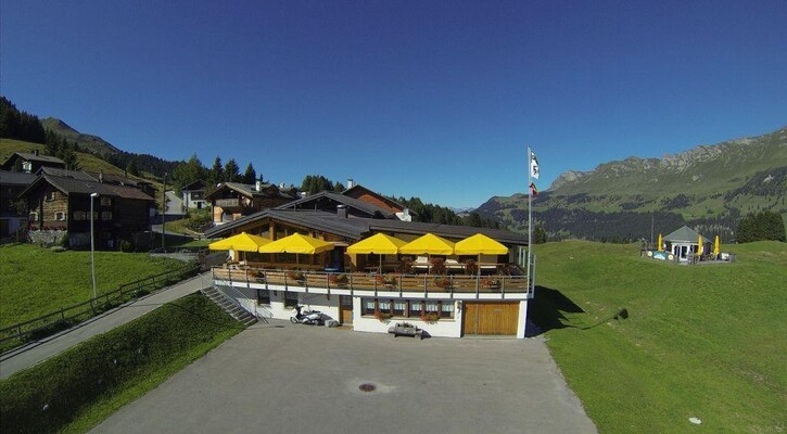Berghotel Sartons im Sommer