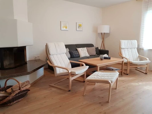 Wohnzimmer mit Cheminée