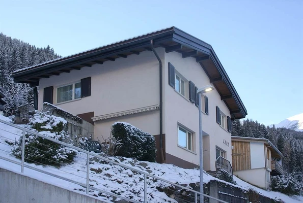 Hausansicht Winter