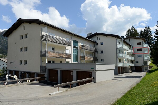 Sommer Montana Westansicht Whg 3-6