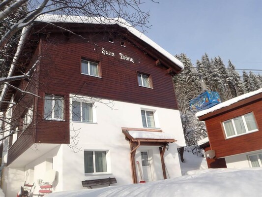 Haus Thöny mit Weisshorn Seilbahn
