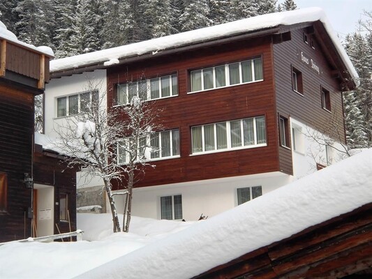 Haus Thöny von Süden her
