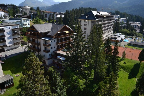 Hotel Astoria im Sommer 4