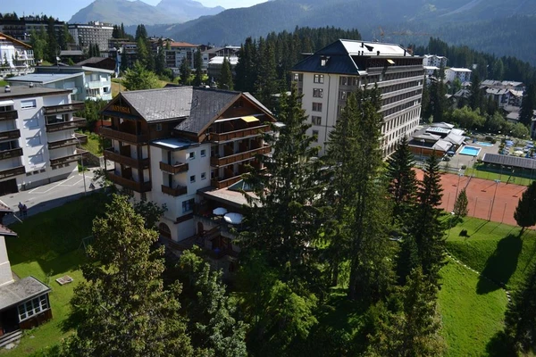 Hotel Astoria im Sommer 4