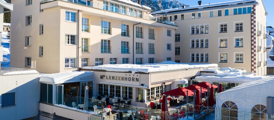 Hotel_Lenzerhorn_Winter.jpg