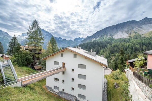 Aussenansicht Haus | © Arosa Exklusiv