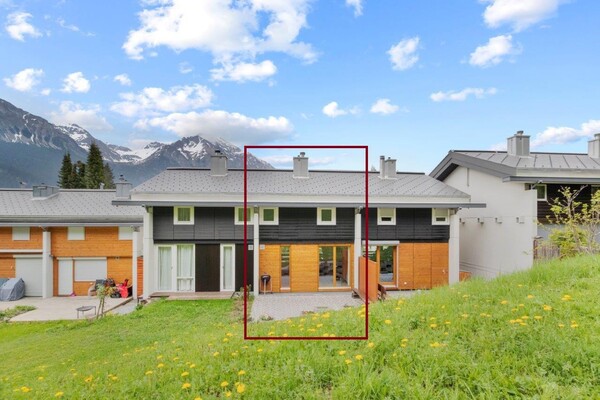 Front Mittelhaus
