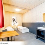 Photo of Twin room, shared shower/shared toilet