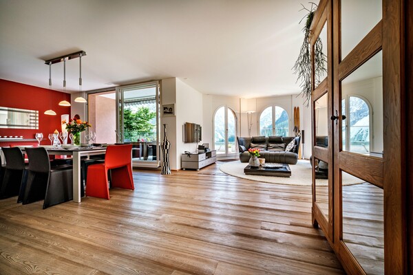 Living and dining area