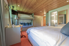 Room Pictures_Room_MBZ_5