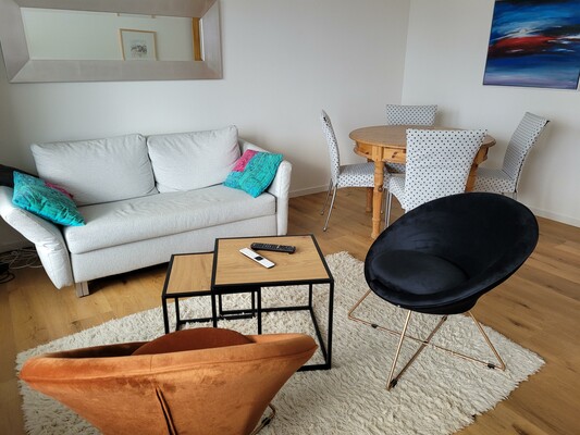 Wohnzimmer b