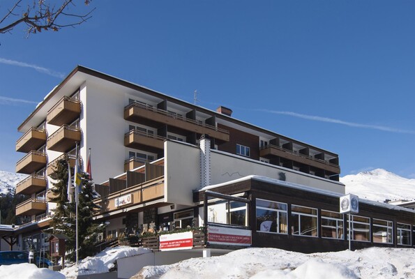 Aussenansicht Winter - Sunstar Hotel Lenzerheide | © Sunstar Hotel Lenzerheide