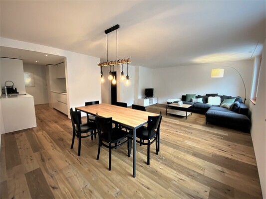 Wohn- Esszimmer Rosana 3.5 Zimmer Lenzerheide zent