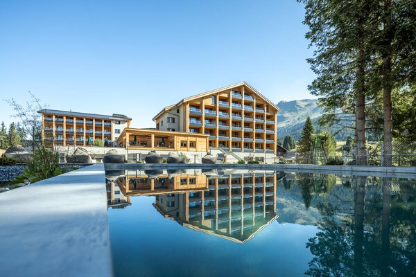 hotel-valbella-resort-lenzerheide-sommer-tgiasa-pr